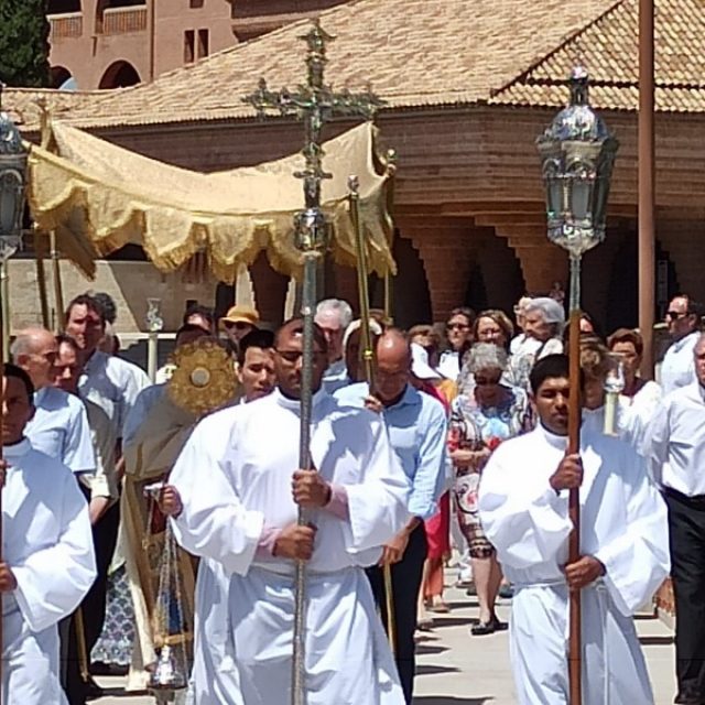 Celebración de Corpus Christi en el santuario de Torreciudad.