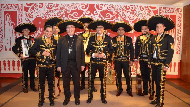 ¡Celebramos juntos el XXIV aniversario episcopal de Mons. Francisco Pérez, Arzobispo de Pamplona y Obispo de Tudela!