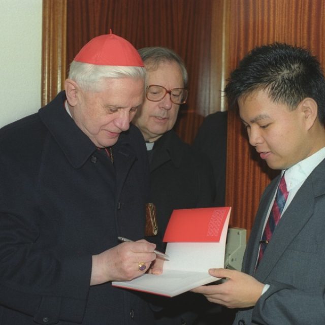 El legado de Benedicto XVI en el estudio de la teología
